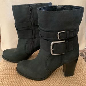New inbox 8.5 Nine West Chana heeled ankle boots DK charcoal black suede leather
